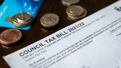 how long can someone stay without paying council tax