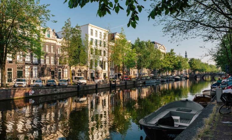 when will tourists be banned from amsterdam coffee shops